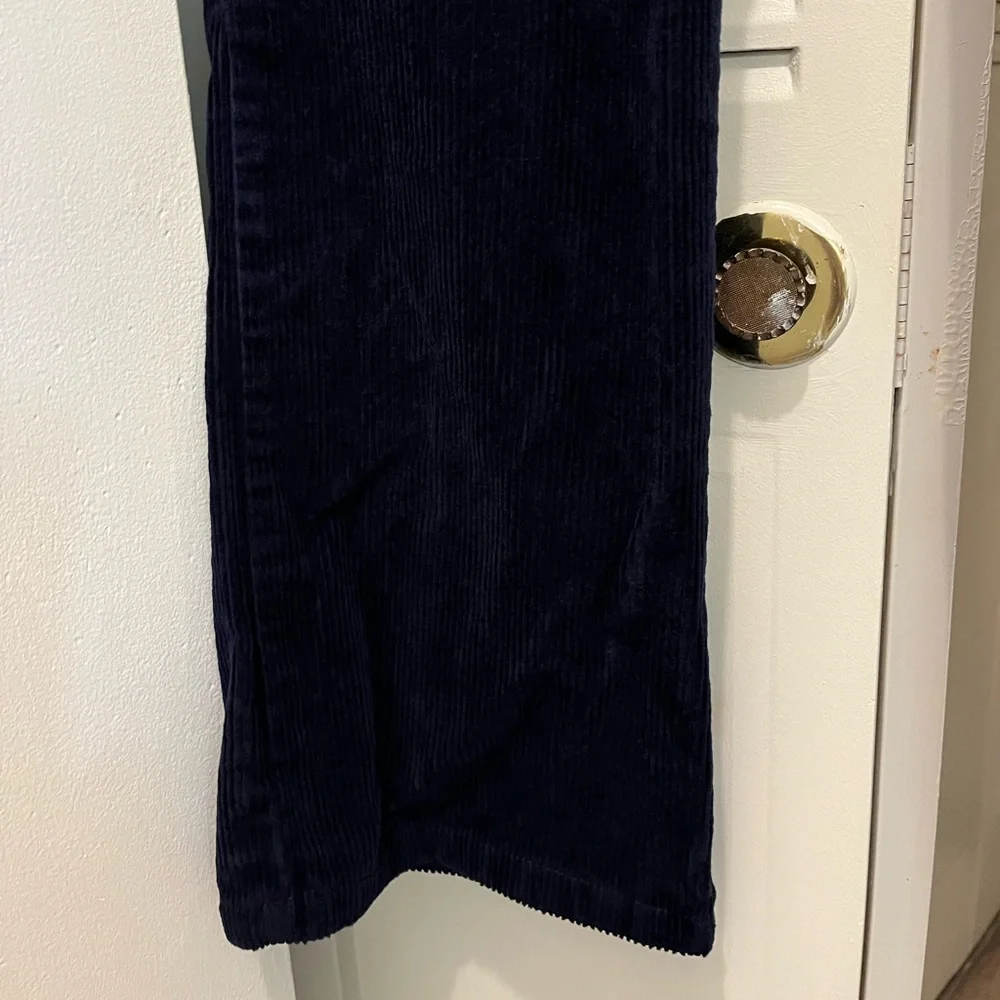 Newport News Jeanology Boot Cut Corduroy Jeans in Dark Indigo Blue, Size 6 Tall - Picture 5 of 7